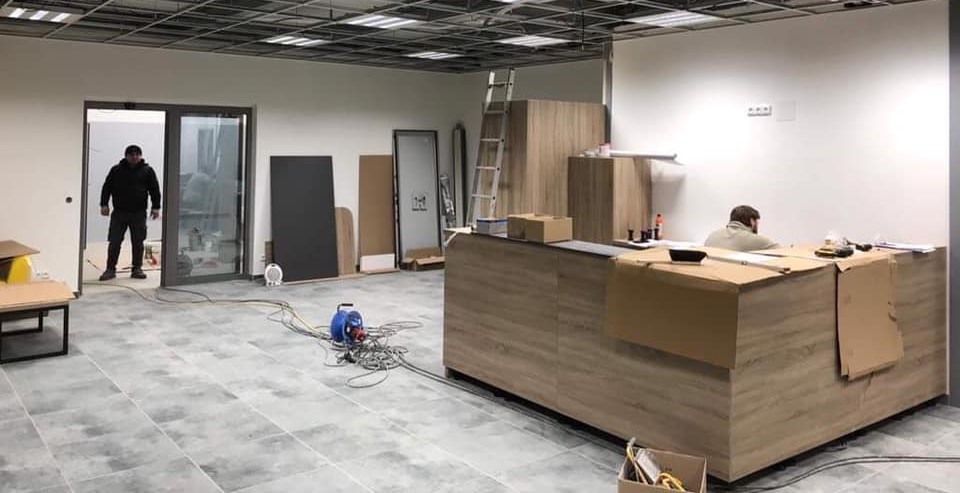 Dokončování stavby nového AUTOCENTRA v Ústí nad Labem